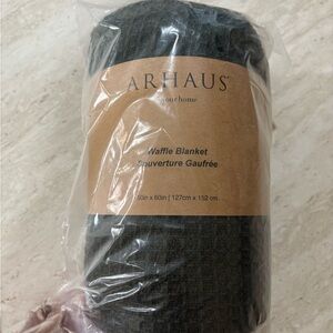 NWT Arhaus Hunter Green Waffle Blanket 100% Cotton Throw 50x60